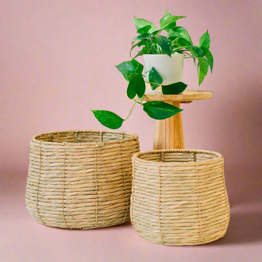 Setof3wovenPesarobaskets_perfectfororganizingorasstylishdecorativepieces_addingtextureandfunctionalitytoanylivingspace.