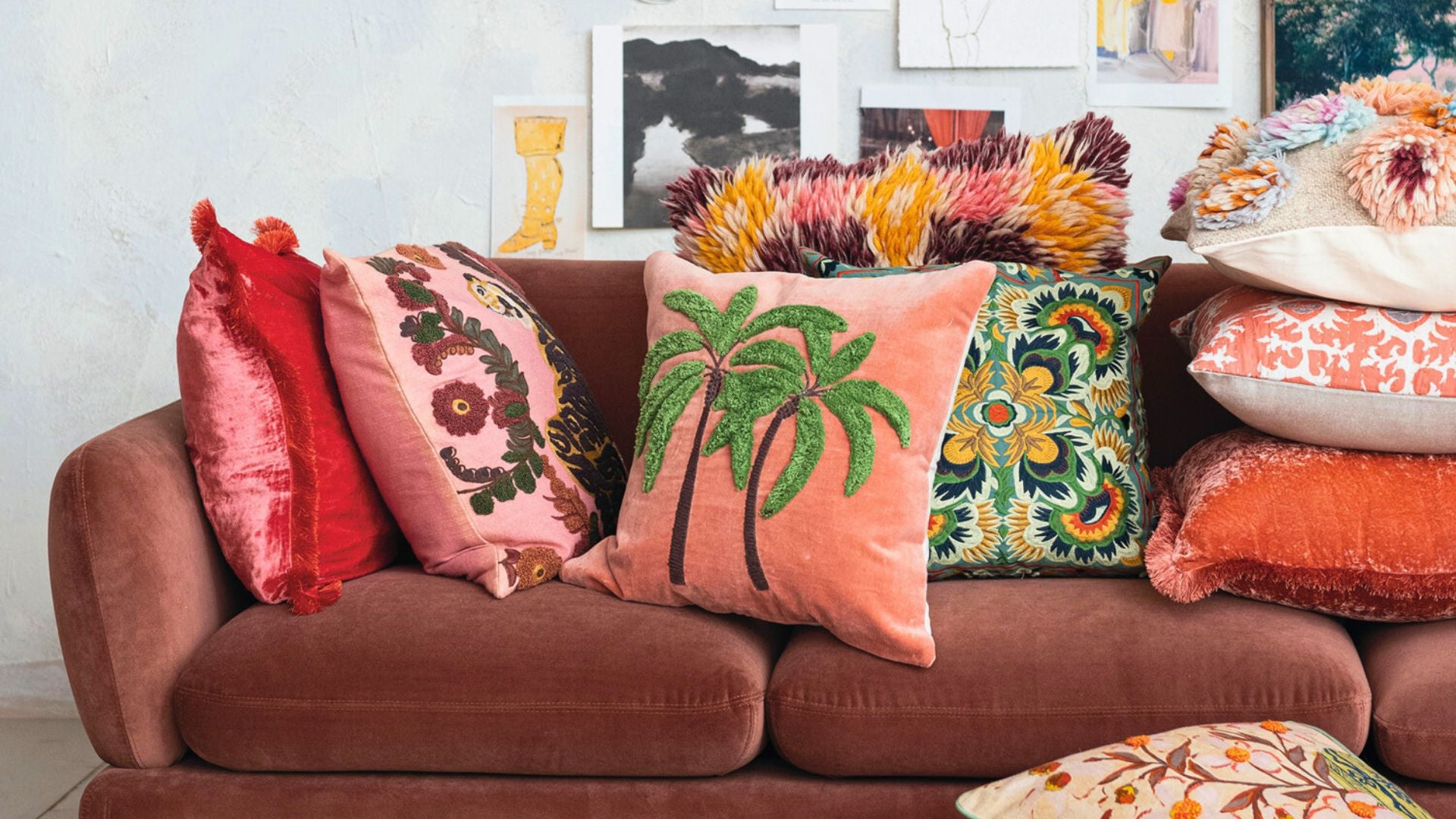 Pillow-Blankets-Coastal-Georgia-Seaside-Home-Decor-Maximalism-Unique