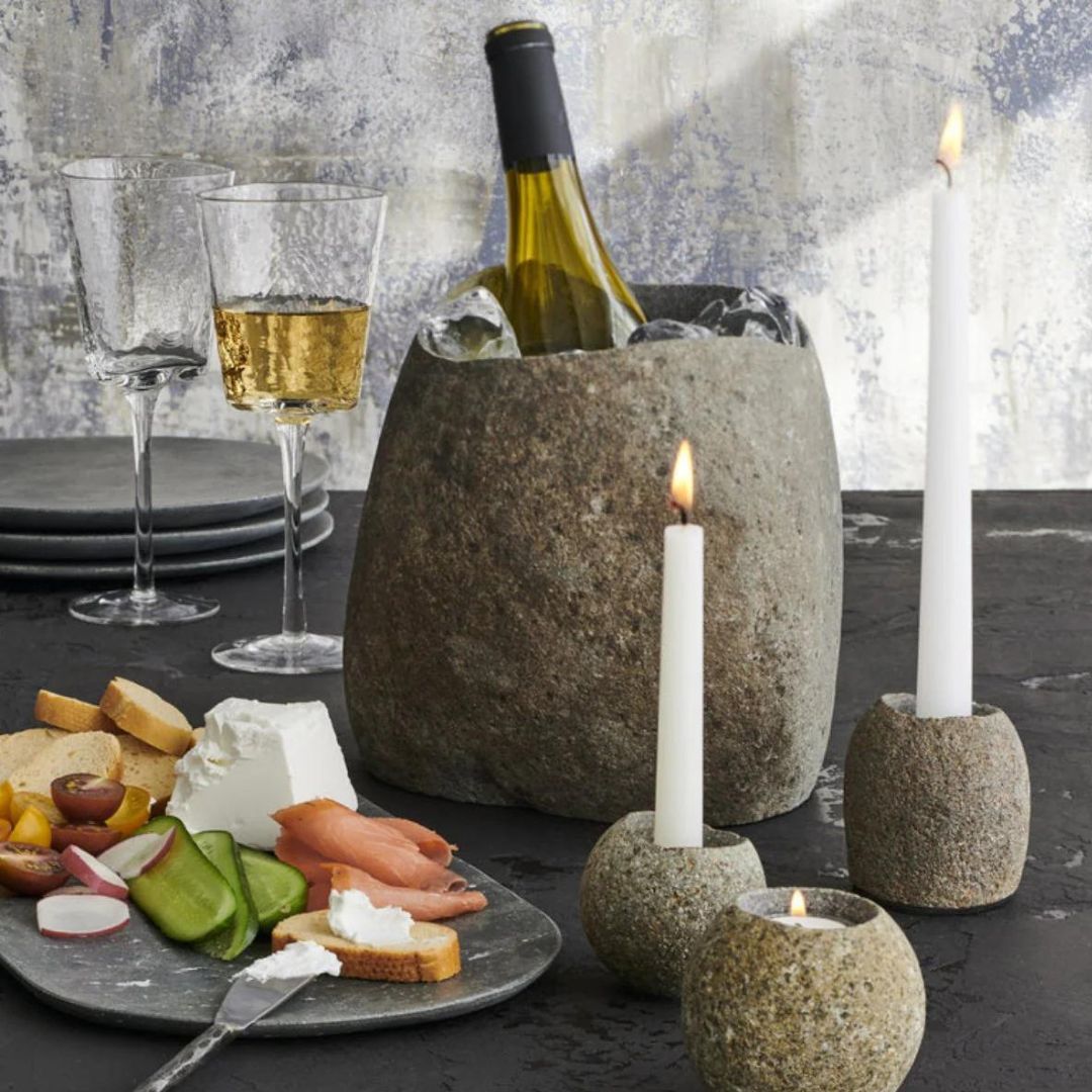 Stoneware_wine_bucket_with_a_rustic_elegant_design_ideal_for_chilling_wine_bottles_and_adding_a_stylish_earthy_touch_to_any_event_or_dining_setup.copy