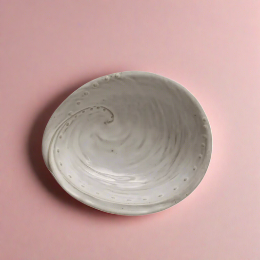 Stoneware Shell Bowl